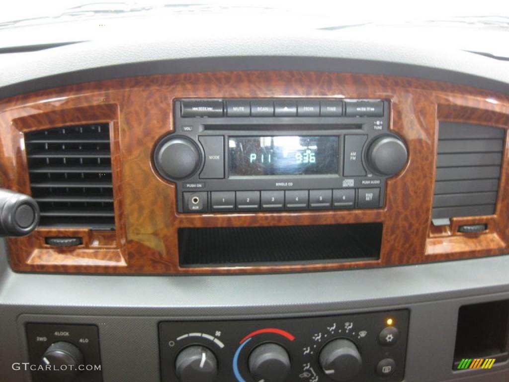 2006 Ram 1500 Big Horn Edition Quad Cab 4x4 - Flame Red / Medium Slate Gray photo #4