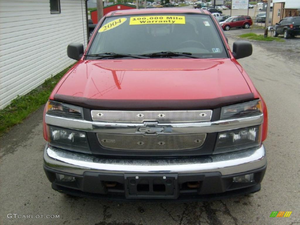 2004 Colorado LS Crew Cab 4x4 - Victory Red / Sport Pewter photo #7