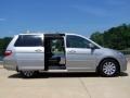 2005 Silver Pearl Metallic Honda Odyssey Touring  photo #13