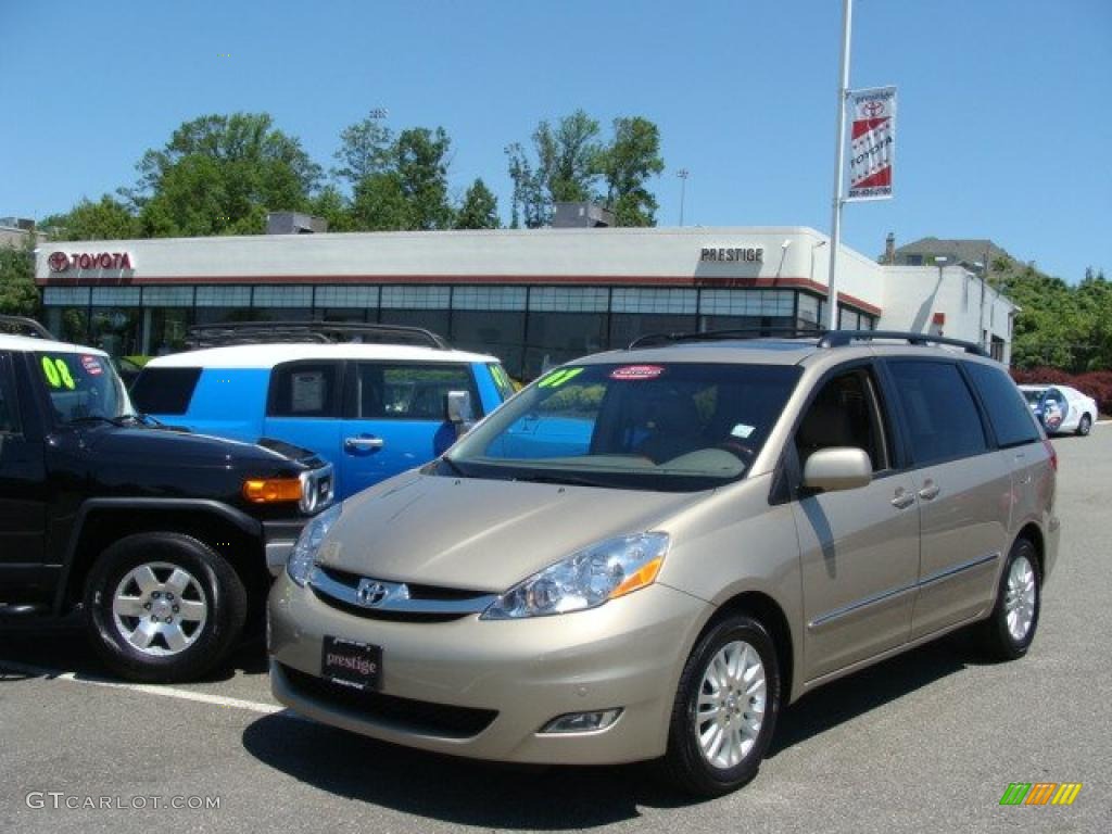 2007 Sienna XLE Limited - Desert Sand Mica / Taupe photo #1