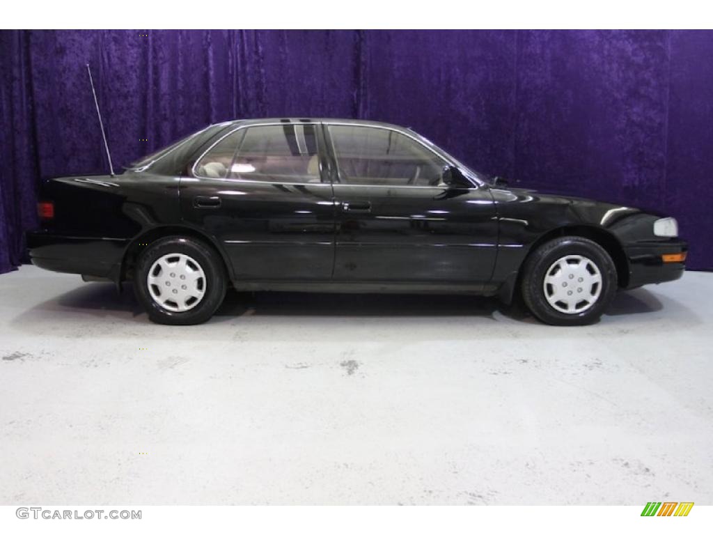 1994 Camry LE Sedan - Black / Beige photo #3