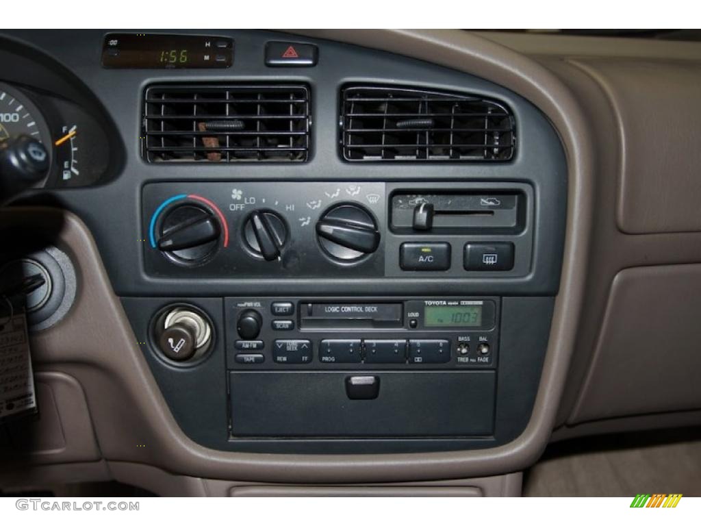 1994 Camry LE Sedan - Black / Beige photo #14