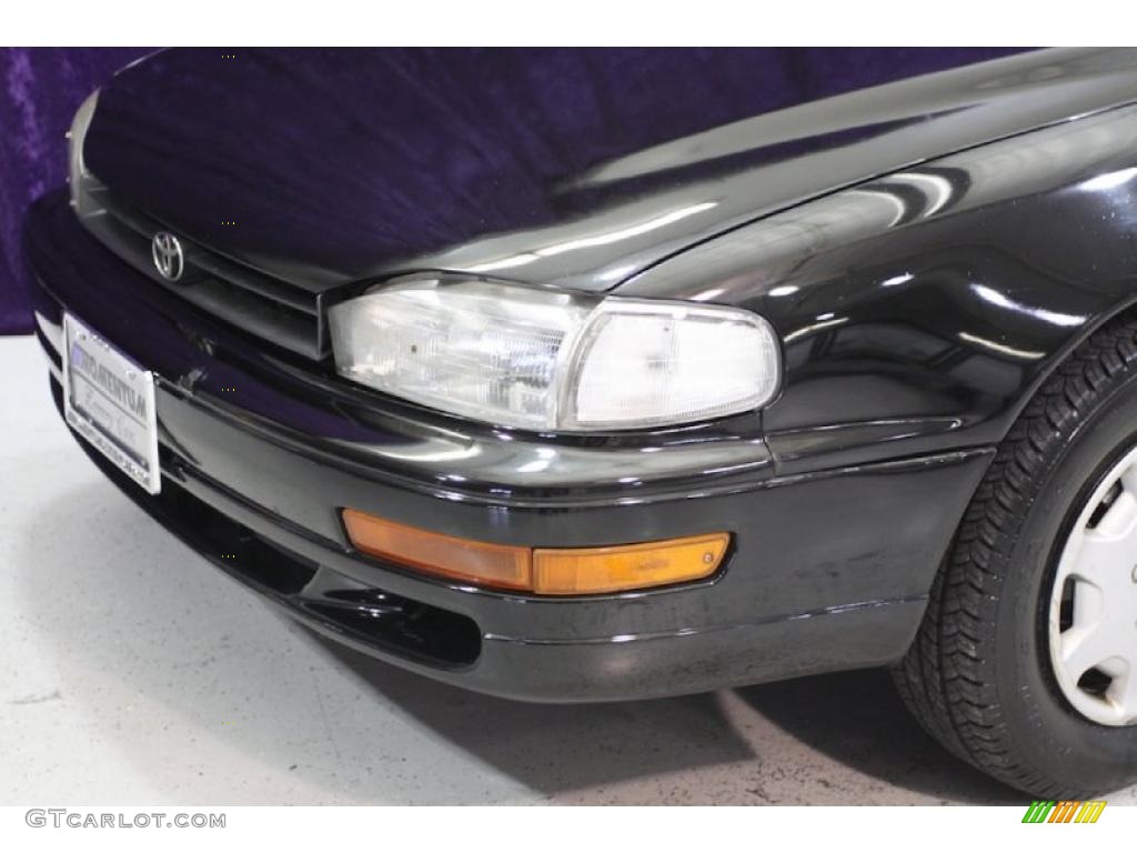 1994 Camry LE Sedan - Black / Beige photo #28