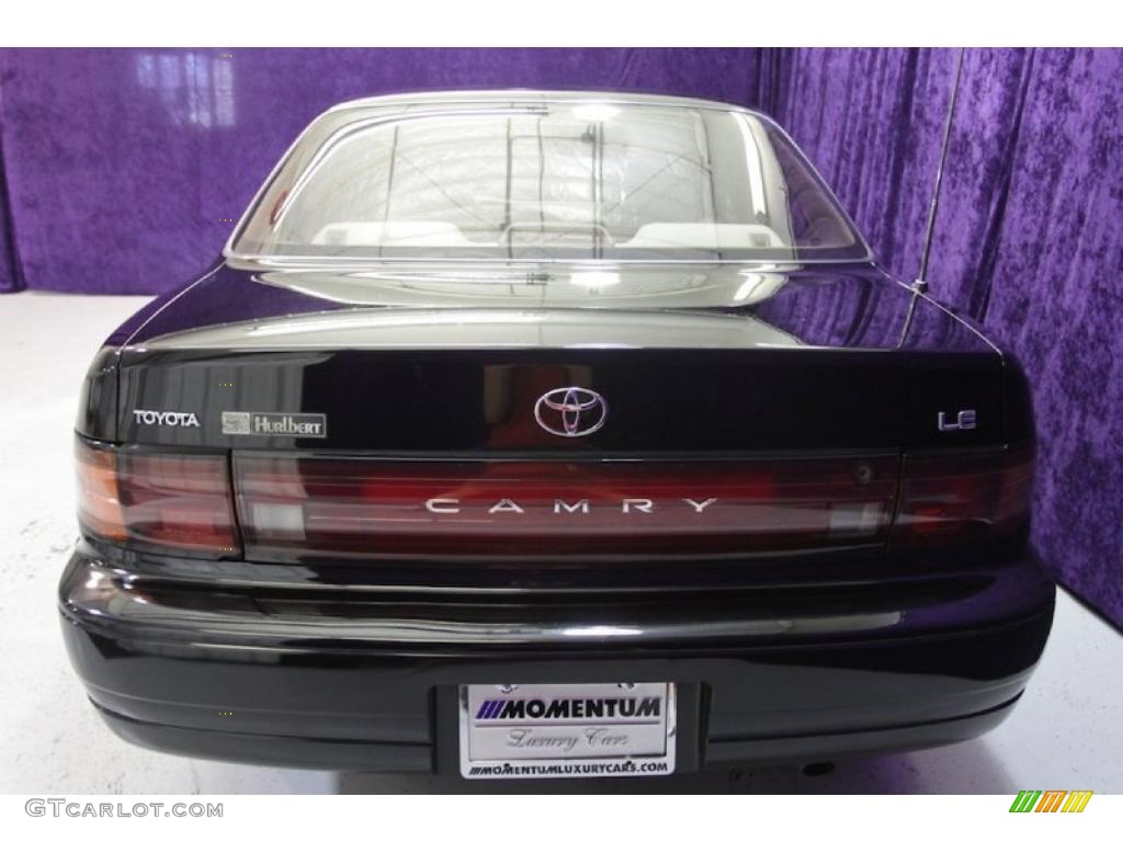 1994 Camry LE Sedan - Black / Beige photo #33