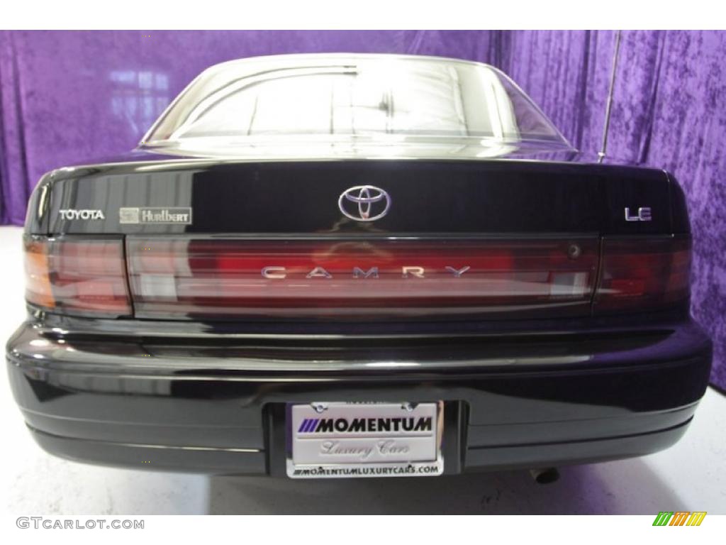 1994 Camry LE Sedan - Black / Beige photo #34
