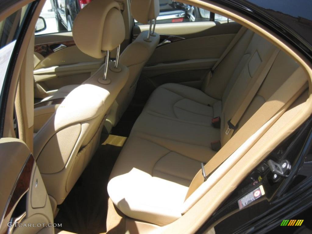 2008 E 350 Sedan - Black / Cashmere photo #19