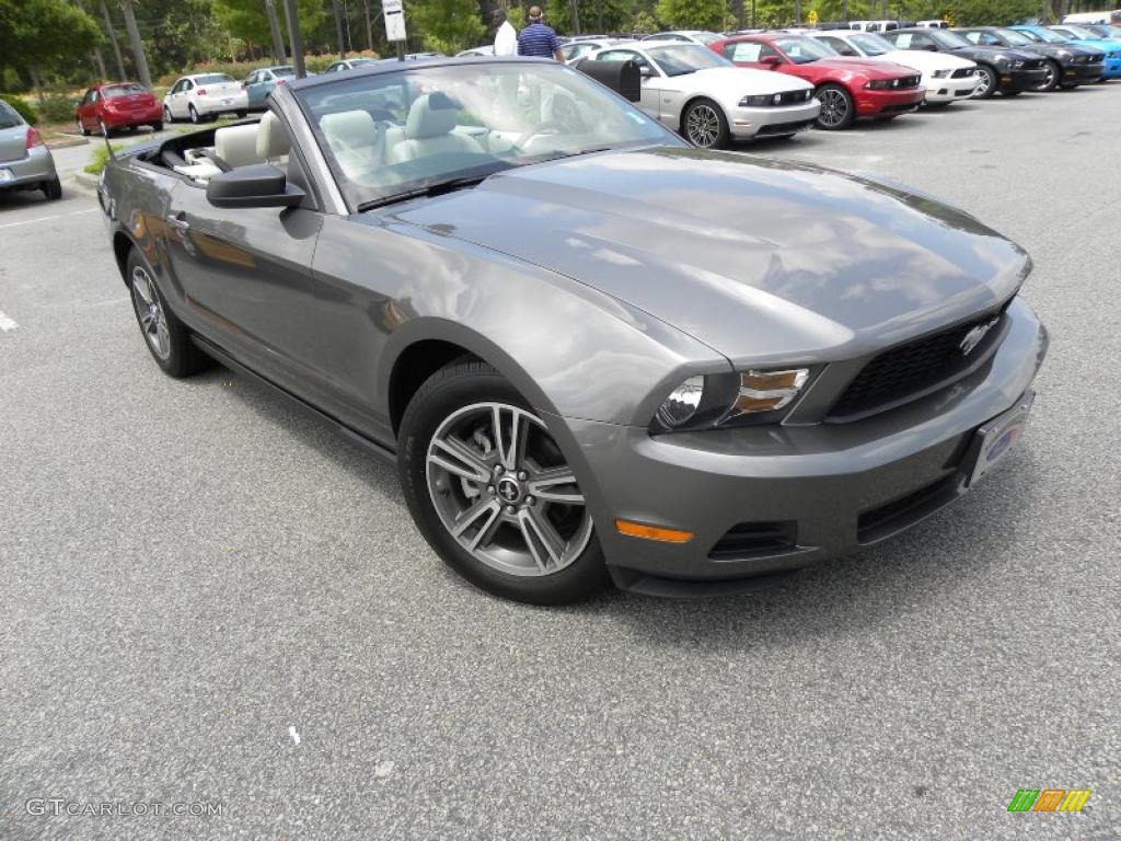 Sterling Grey Metallic Ford Mustang