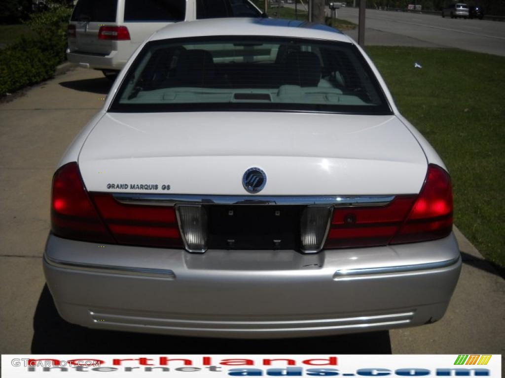 2004 Grand Marquis GS - Vibrant White / Light Flint photo #3