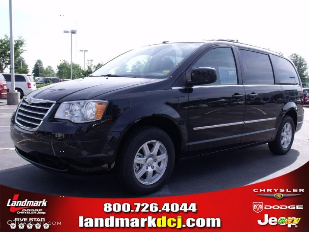 2010 Town & Country Touring - Brilliant Black Crystal Pearl / Dark Slate Gray photo #1