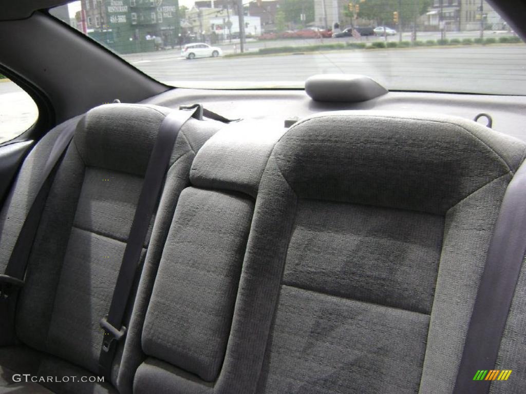 2001 Altima GXE - Super Black / Charcoal photo #12
