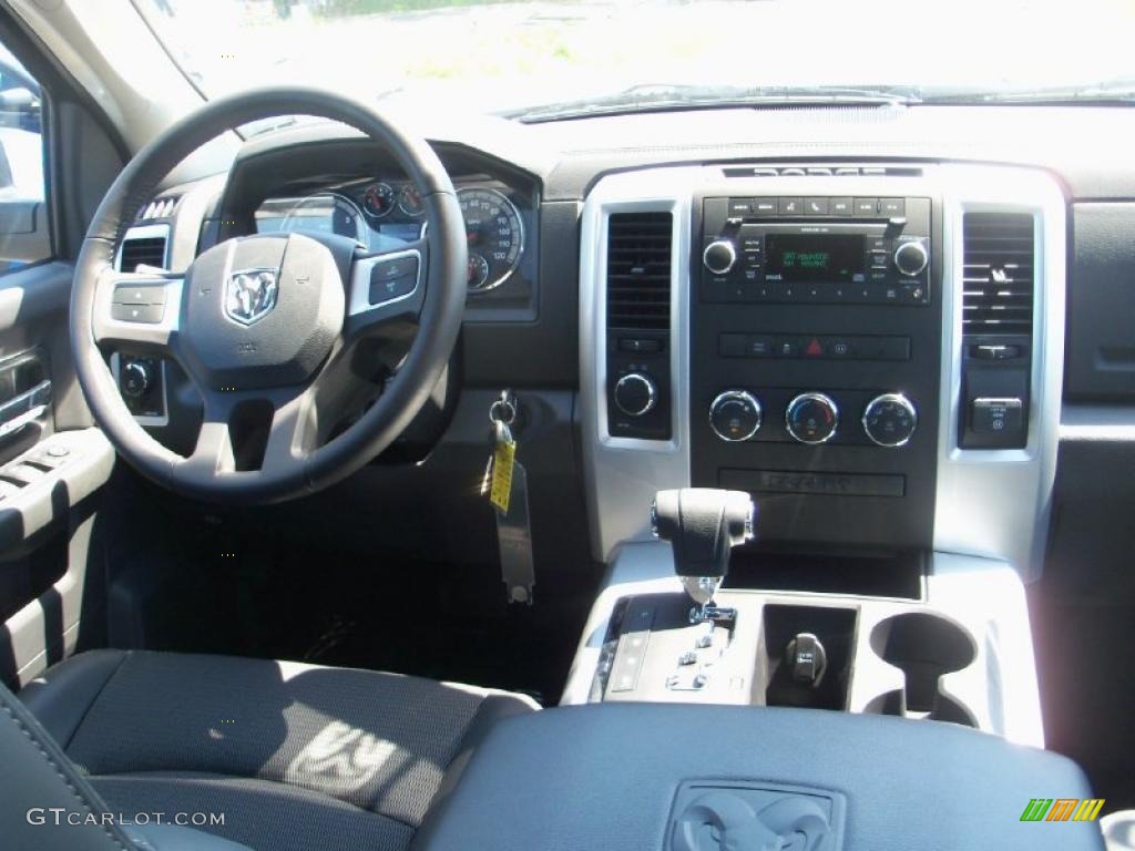 2010 Ram 1500 Sport Quad Cab 4x4 - Brilliant Black Crystal Pearl / Dark Slate/Medium Graystone photo #23