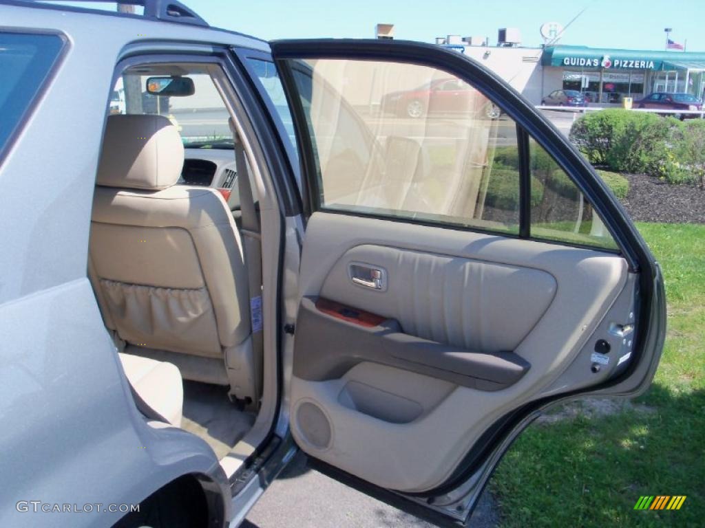 2003 RX 300 AWD - Millenium Silver Metallic / Ivory photo #21