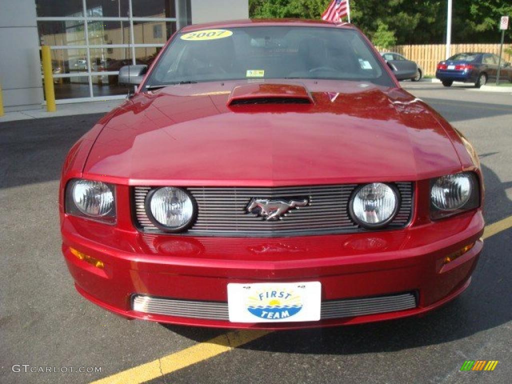 2007 Mustang GT Premium Coupe - Redfire Metallic / Dark Charcoal photo #8