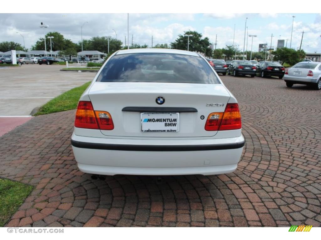 2004 3 Series 325i Sedan - Alpine White / Sand photo #6