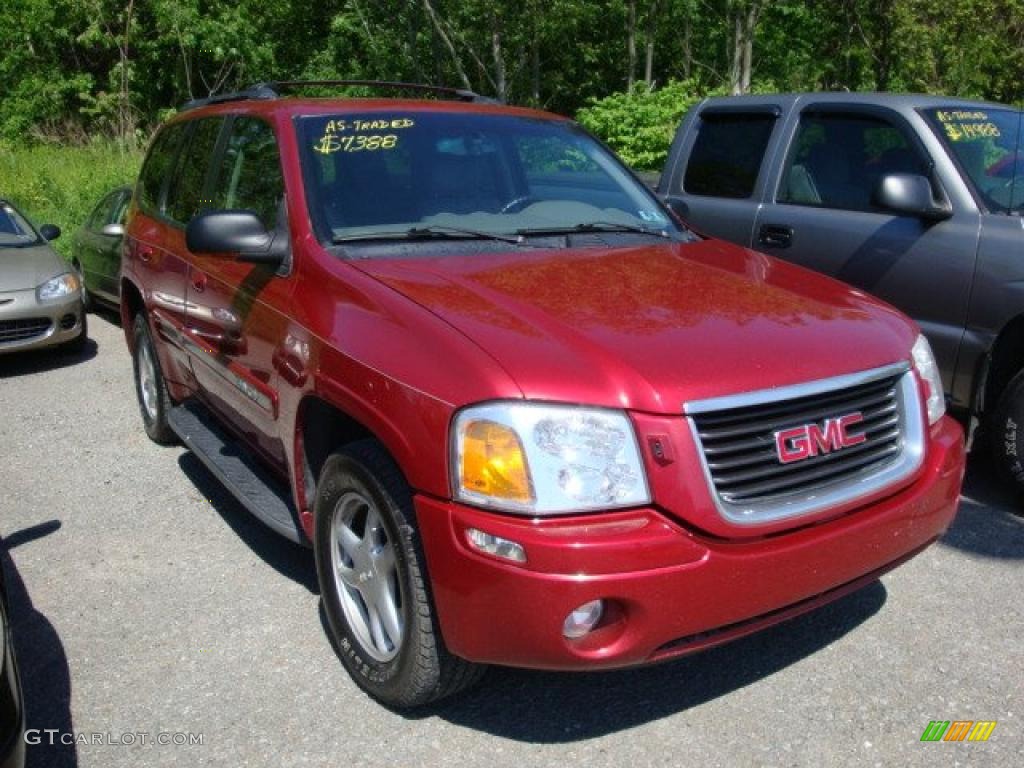 2002 Envoy SLE 4x4 - Magnetic Red Metallic / Dark Pewter photo #1