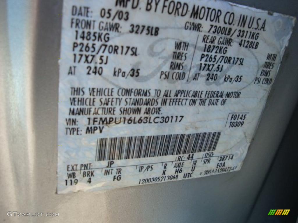 2003 Expedition XLT 4x4 - Silver Birch Metallic / Flint Grey photo #14