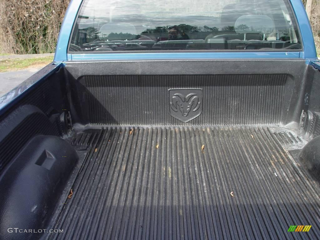 2004 Ram 1500 SLT Quad Cab 4x4 - Atlantic Blue Pearl / Dark Slate Gray photo #19