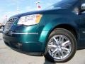 2009 Melbourne Green Pearl Chrysler Town & Country Limited  photo #2