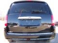 2009 Brilliant Black Crystal Pearl Chrysler Town & Country Limited  photo #9