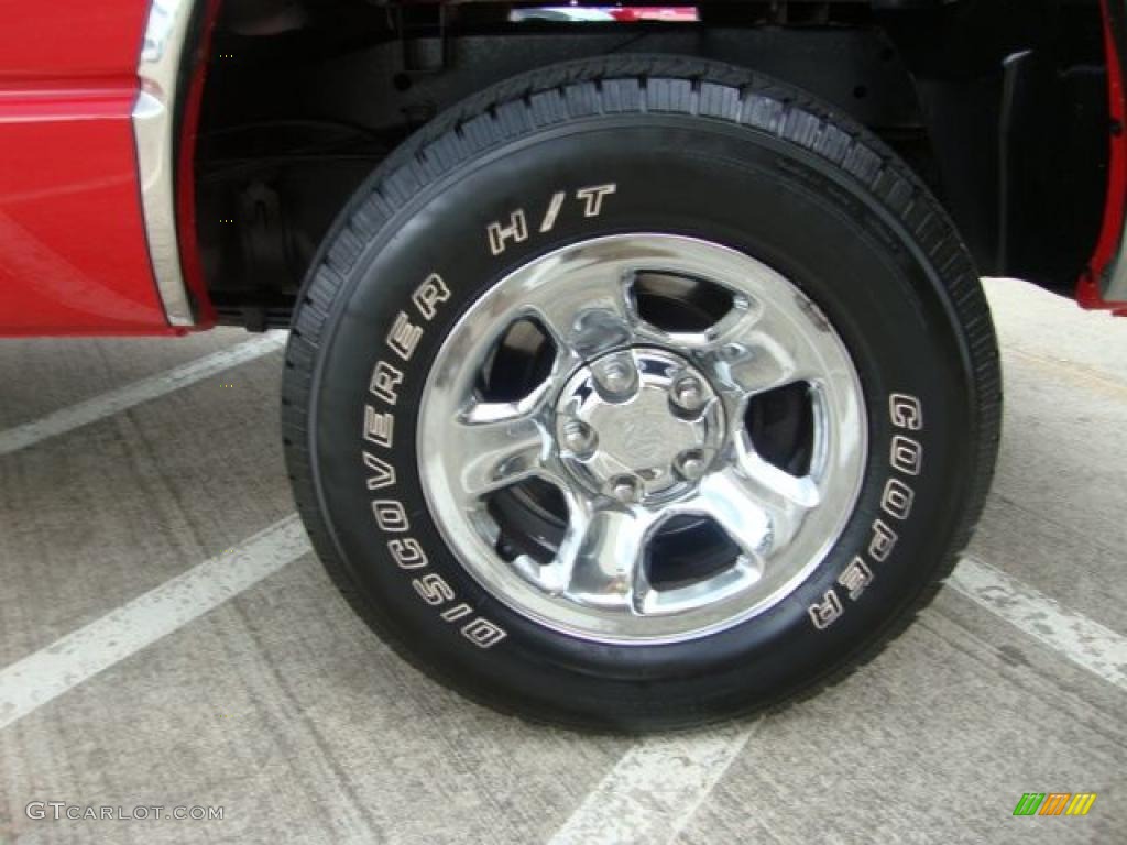 2004 Ram 1500 Laramie Quad Cab 4x4 - Flame Red / Taupe photo #24