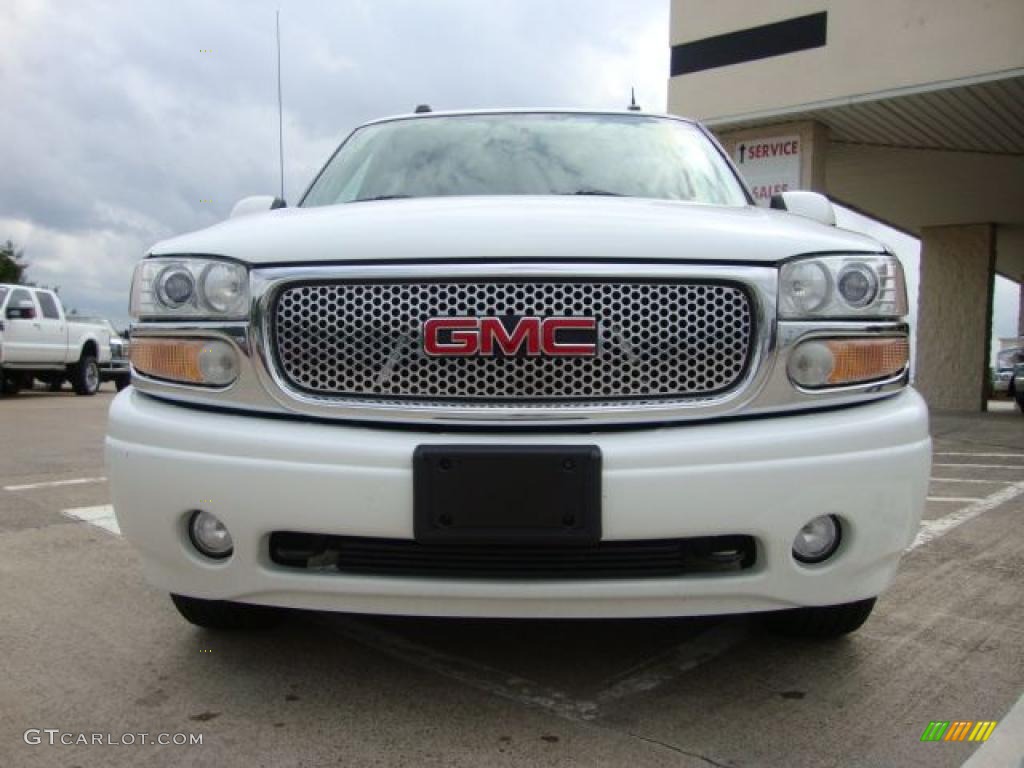 2004 Yukon XL Denali AWD - Summit White / Stone Gray photo #8