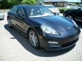 Basalt Black Metallic - Panamera 4S Photo No. 3