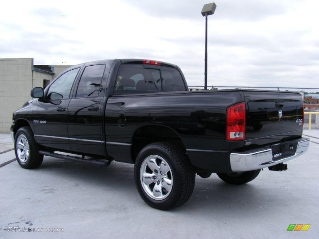 2005 Ram 1500 SLT Quad Cab 4x4 - Black / Taupe photo #7