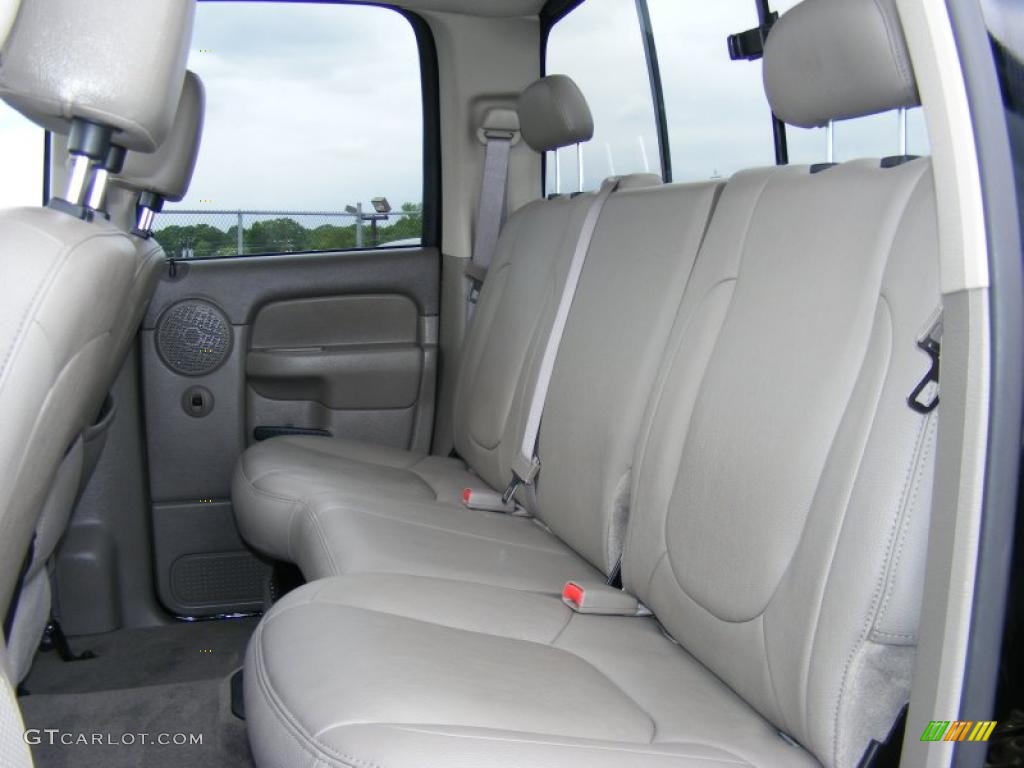 2005 Ram 1500 SLT Quad Cab 4x4 - Black / Taupe photo #15