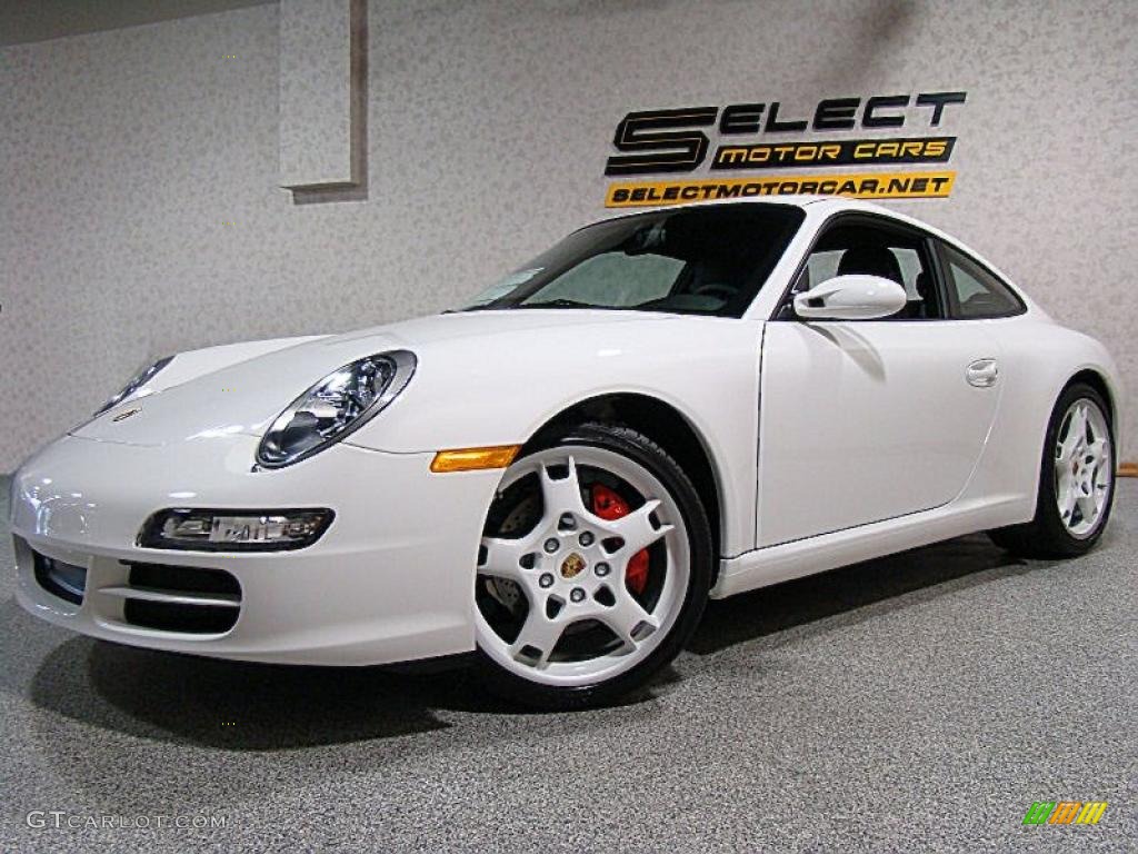 Carrara White Porsche 911