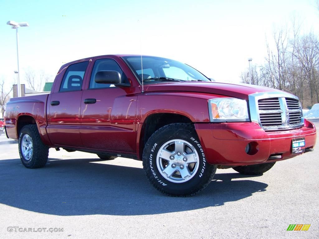 2006 Dakota SLT Quad Cab 4x4 - Inferno Red Crystal Pearl / Medium Slate Gray photo #8