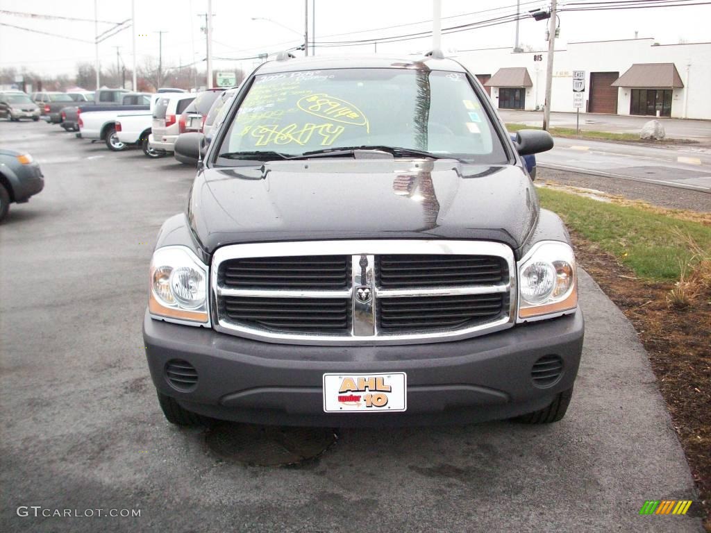 2005 Durango SXT 4x4 - Black / Medium Slate Gray photo #1