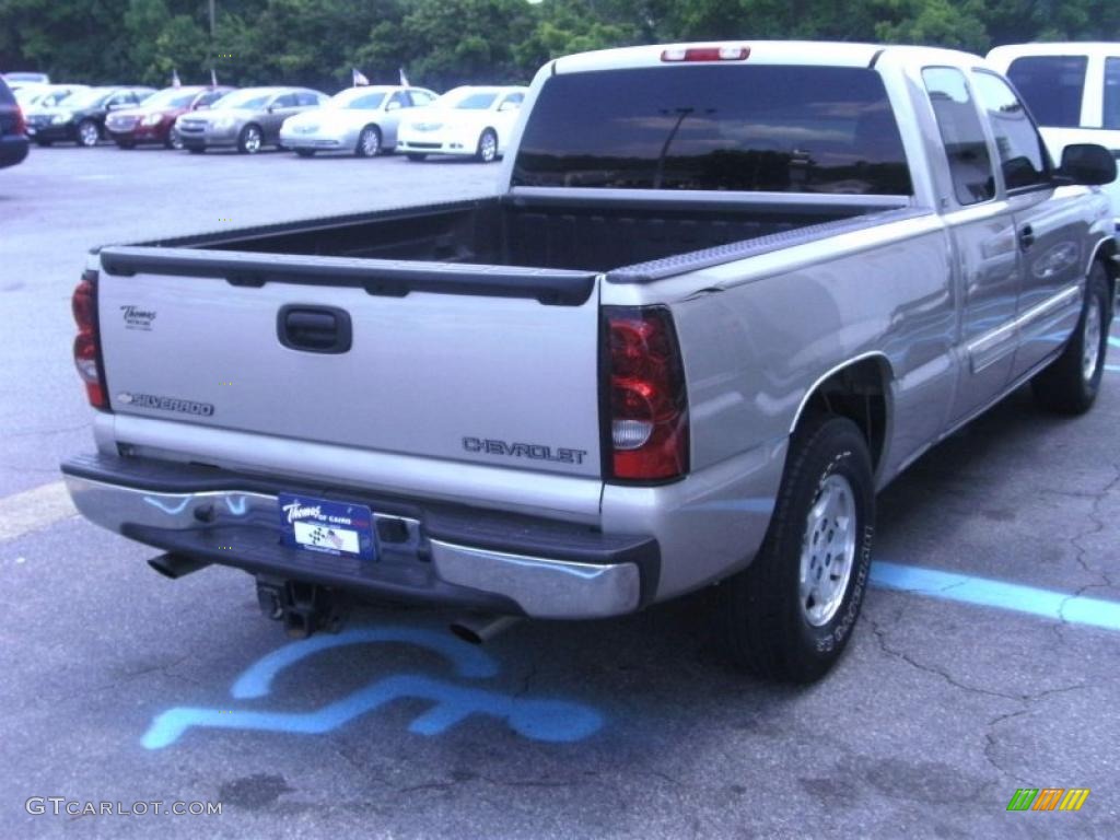 2004 Silverado 1500 LS Extended Cab - Silver Birch Metallic / Dark Charcoal photo #3