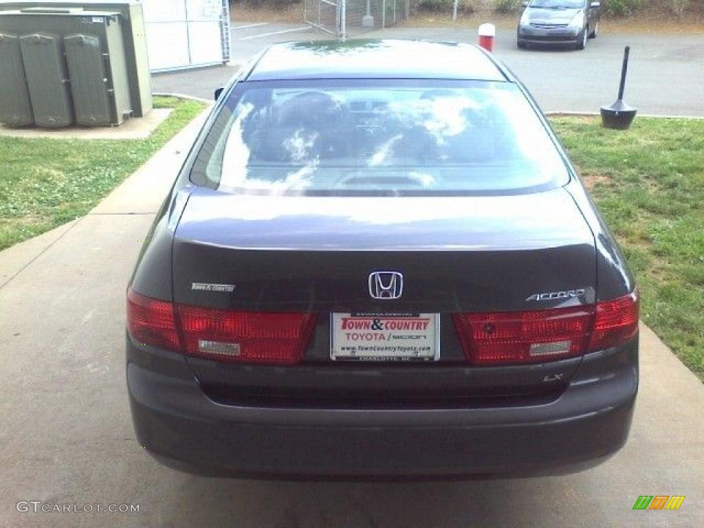 2005 Accord LX Sedan - Graphite Pearl / Gray photo #4