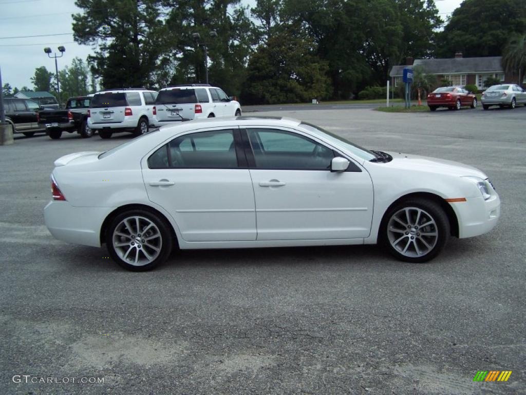 2009 Fusion SE - White Suede / Charcoal Black photo #4