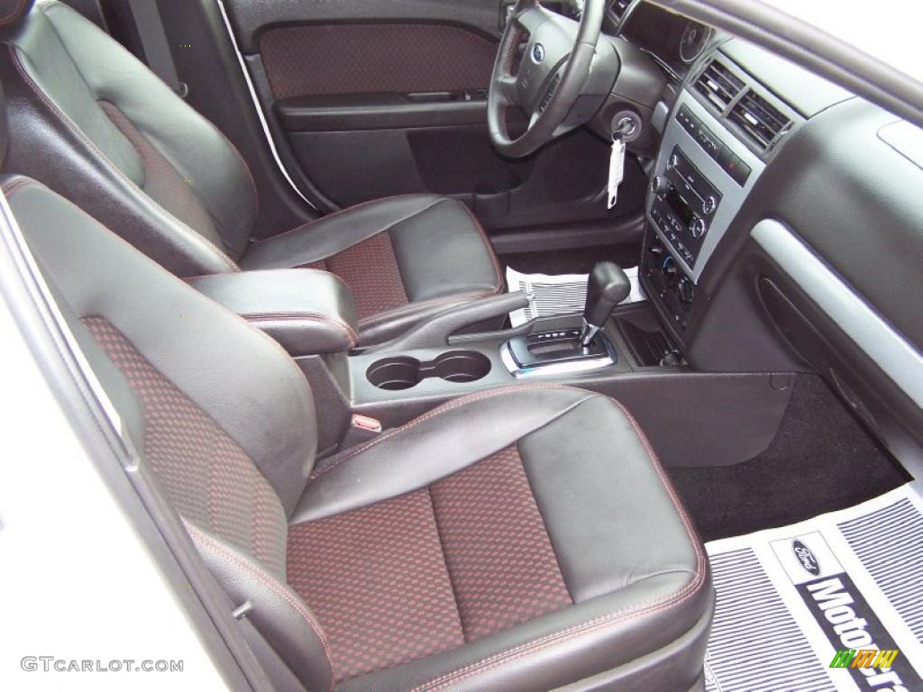 2009 Fusion SE - White Suede / Charcoal Black photo #16