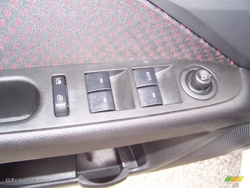 2009 Fusion SE - White Suede / Charcoal Black photo #21