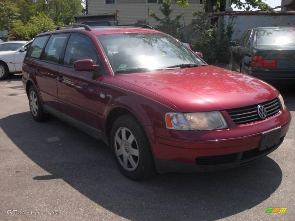 2000 Passat GLS V6 Wagon - Colorado Red Metallic / Beige photo #3