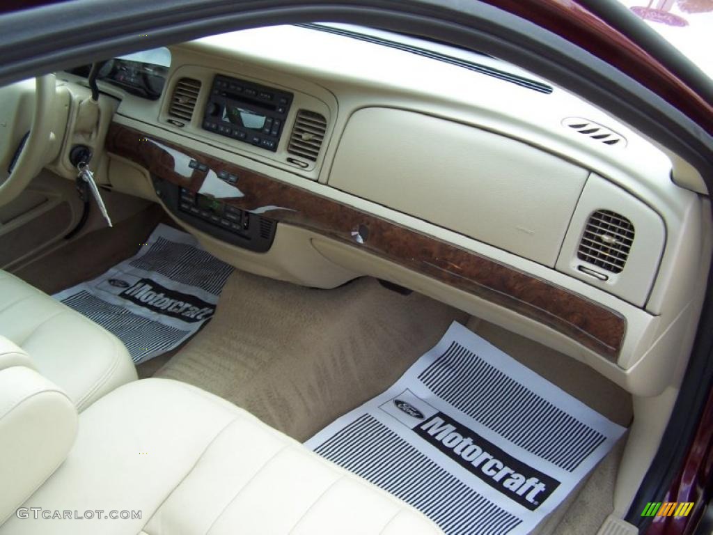 2010 Grand Marquis LS Ultimate Edition - Dark Toreador Red Metallic / Light Camel photo #18