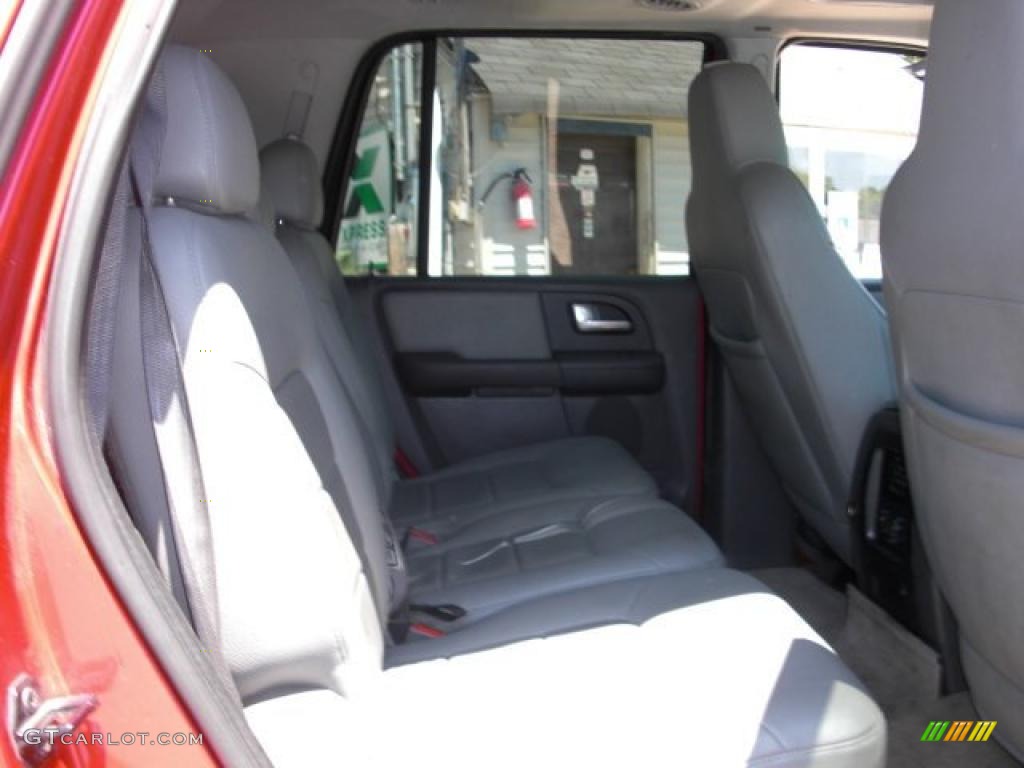 2003 Expedition XLT 4x4 - Laser Red Tinted Metallic / Flint Grey photo #10