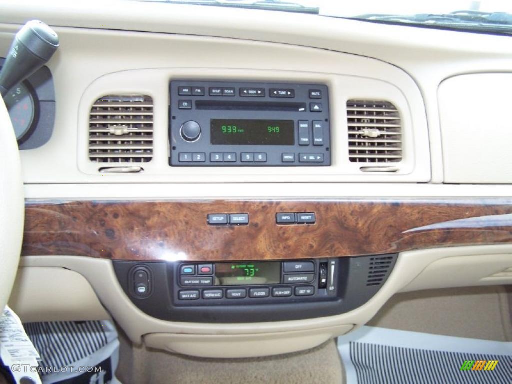 2010 Grand Marquis LS Ultimate Edition - Dark Toreador Red Metallic / Light Camel photo #24