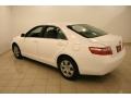 Super White - Camry LE Photo No. 5