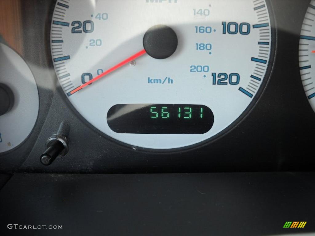 2002 Town & Country eL - Inferno Red Tinted Pearlcoat / Taupe photo #20