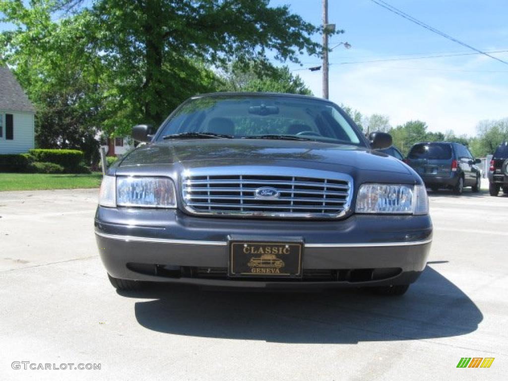 2004 Crown Victoria LX - Midnight Grey Metallic / Light Flint photo #2