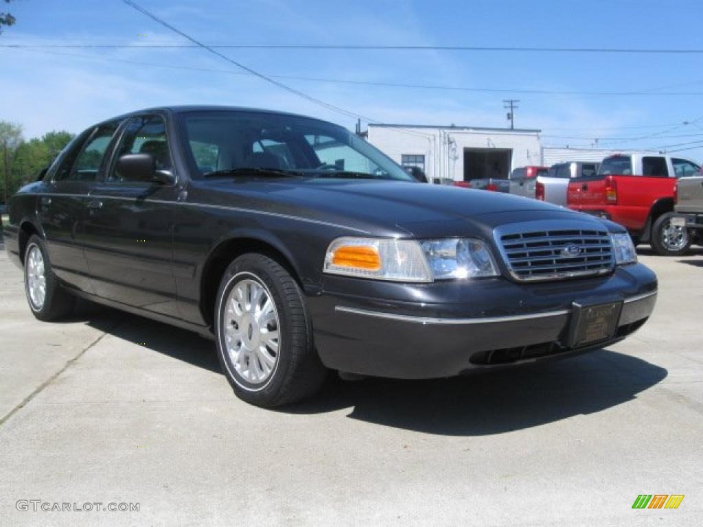 2004 Crown Victoria LX - Midnight Grey Metallic / Light Flint photo #3