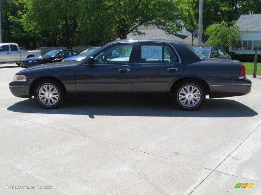 2004 Crown Victoria LX - Midnight Grey Metallic / Light Flint photo #6