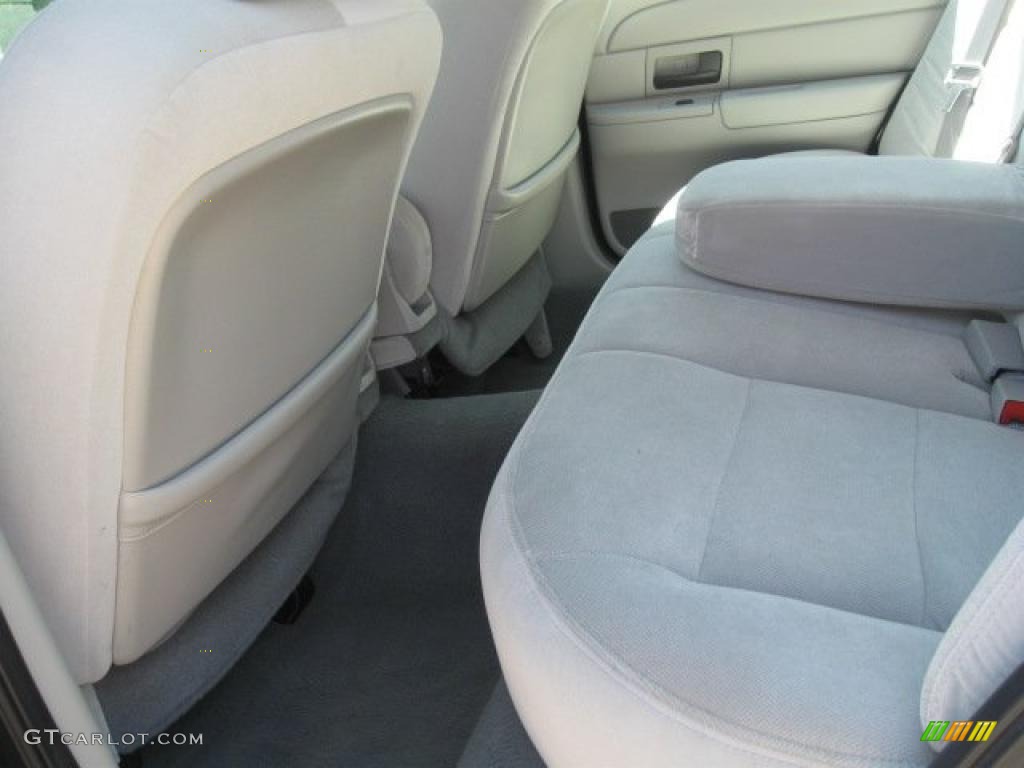 2004 Crown Victoria LX - Midnight Grey Metallic / Light Flint photo #15