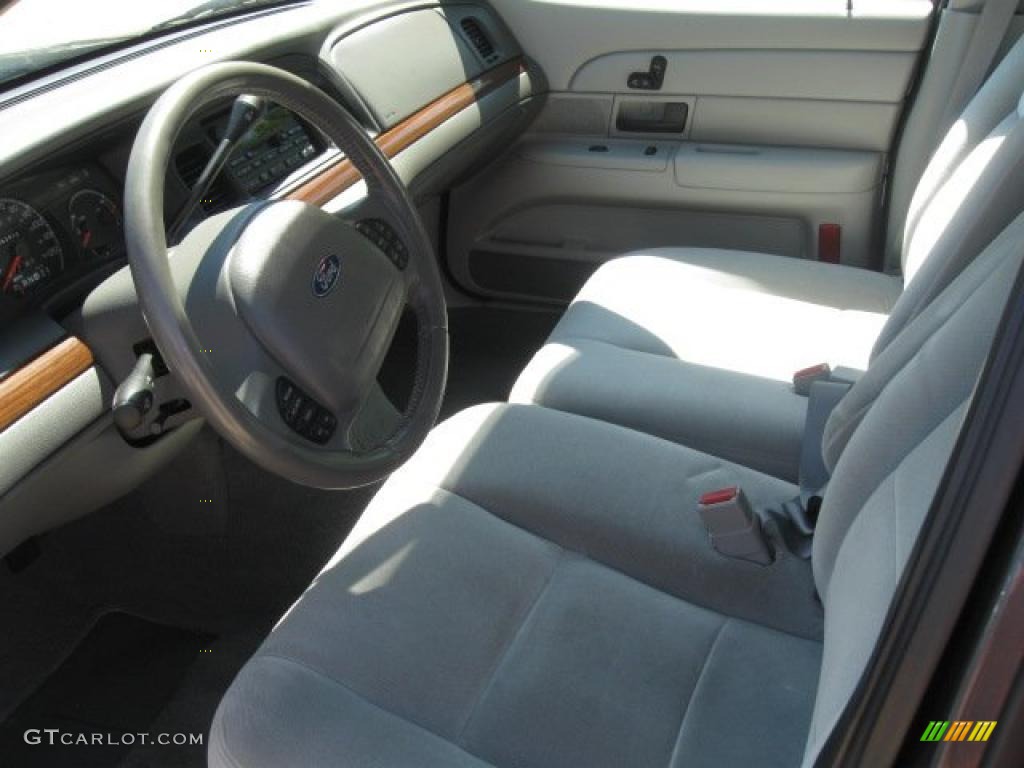 2004 Crown Victoria LX - Midnight Grey Metallic / Light Flint photo #31