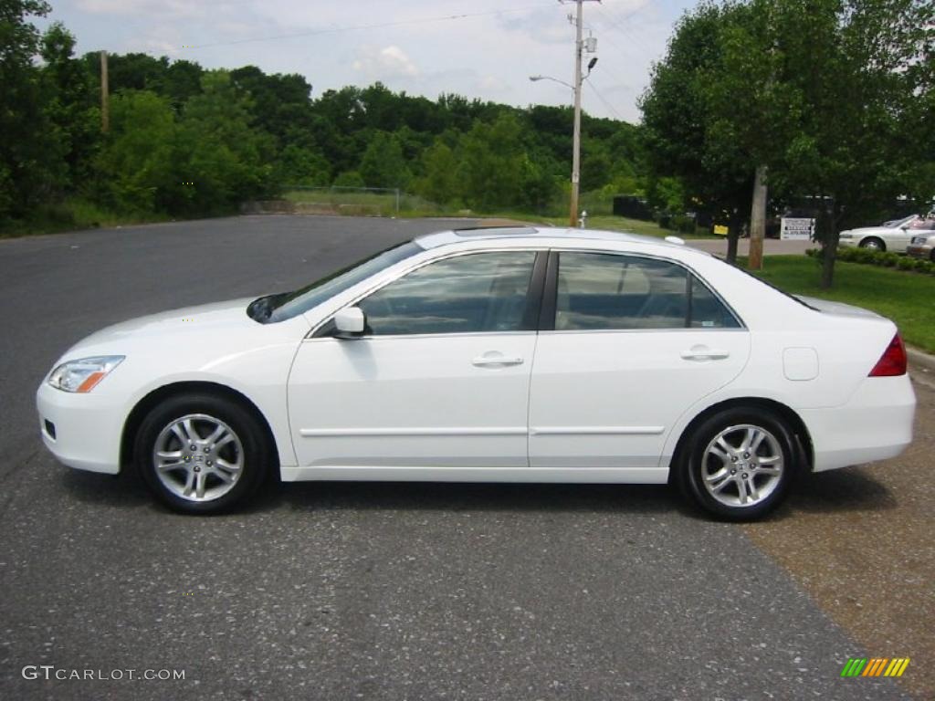 2007 Accord EX-L Sedan - Taffeta White / Ivory photo #2