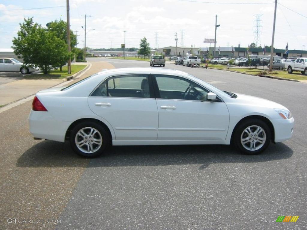 2007 Accord EX-L Sedan - Taffeta White / Ivory photo #6