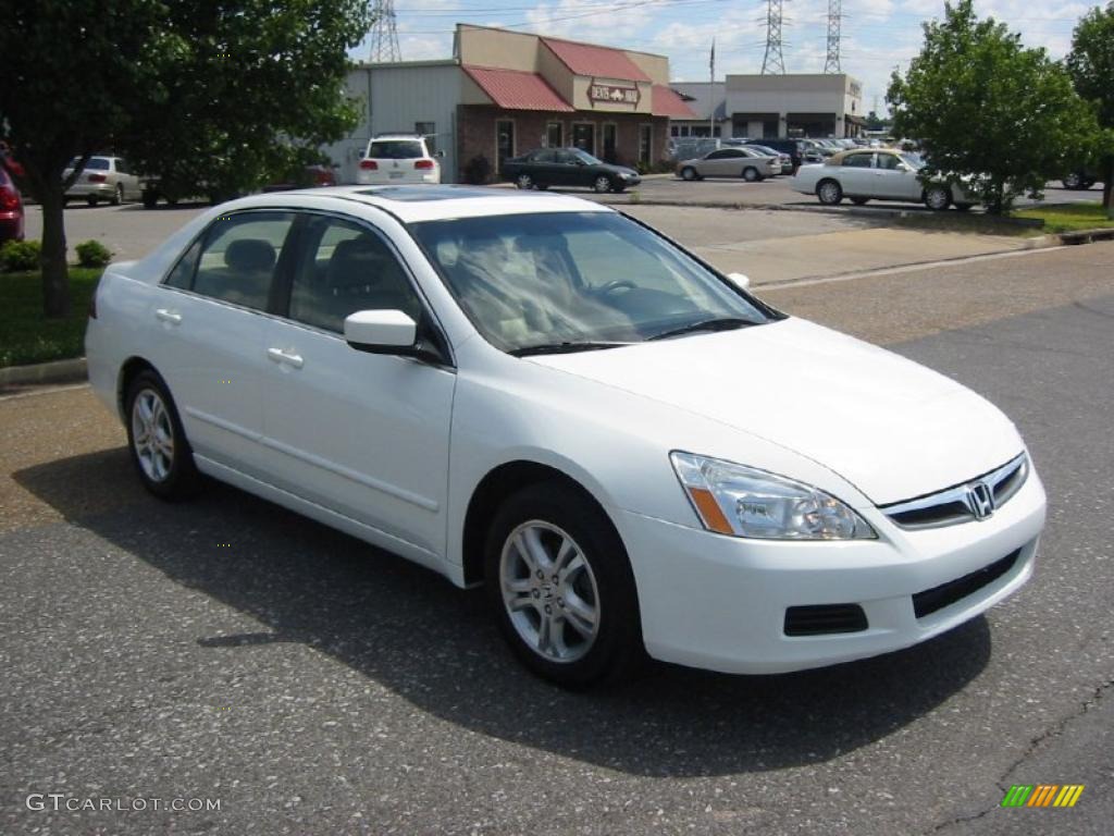 2007 Accord EX-L Sedan - Taffeta White / Ivory photo #7